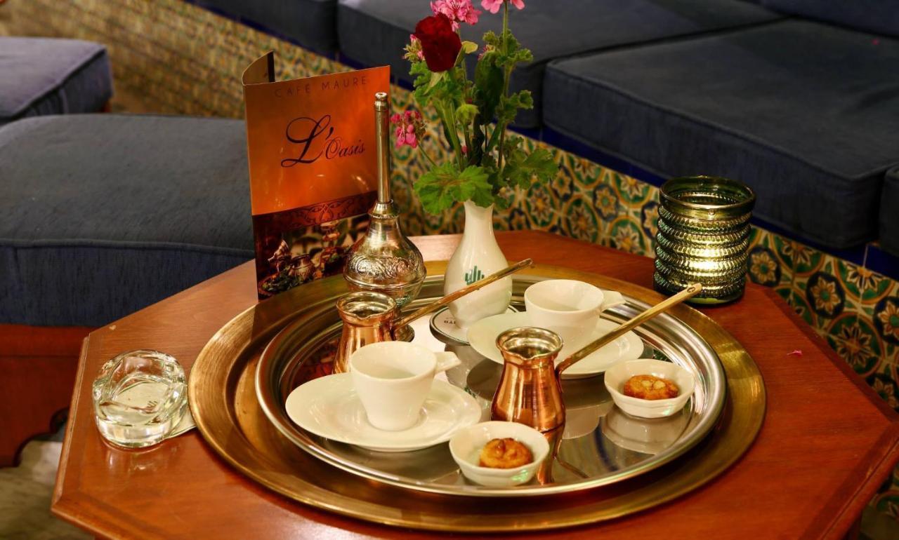 Hotel Kanta And